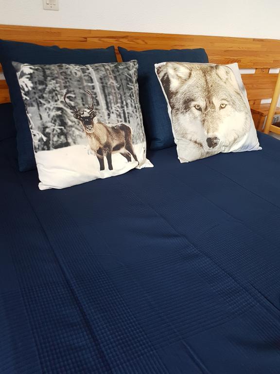 Hotel Yaka Лез Англ Екстериор снимка
